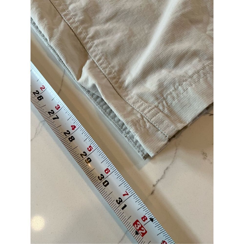 The North Face Women’s Khaki Hiking Pants Adjustable Hem Sz 10 - Picture 7 of 8